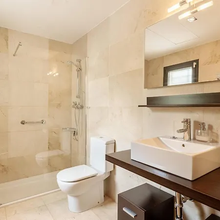 Hoyo 100 Views Terrace Pools