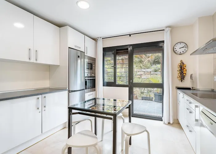 Hoyo 100 Views Terrace Pools Apartment Estepona